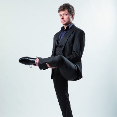 © M. Rod 05_one_man_magic_show01_cmjn.jpg