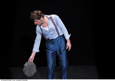 © Vincent Pontet / Coll. Comédie-Française 2019.03.19_les_fous_ne_sont_plus_ce_qu_ils_etaient01_rvb.jpg